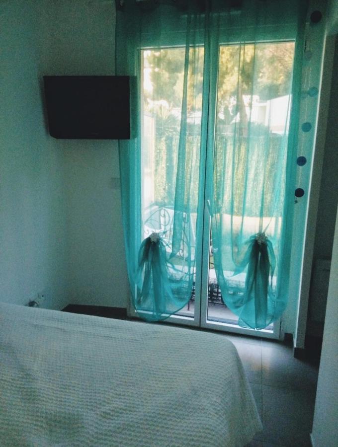 Nice View Jolie Studio Avec Jardin Bagian luar foto